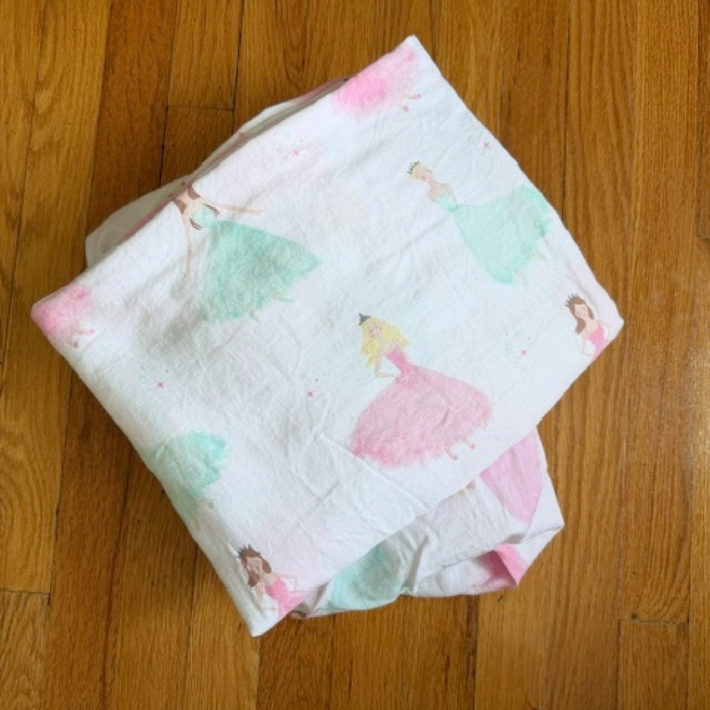 Pink and green princess Twin sheet set Nicole Miller home